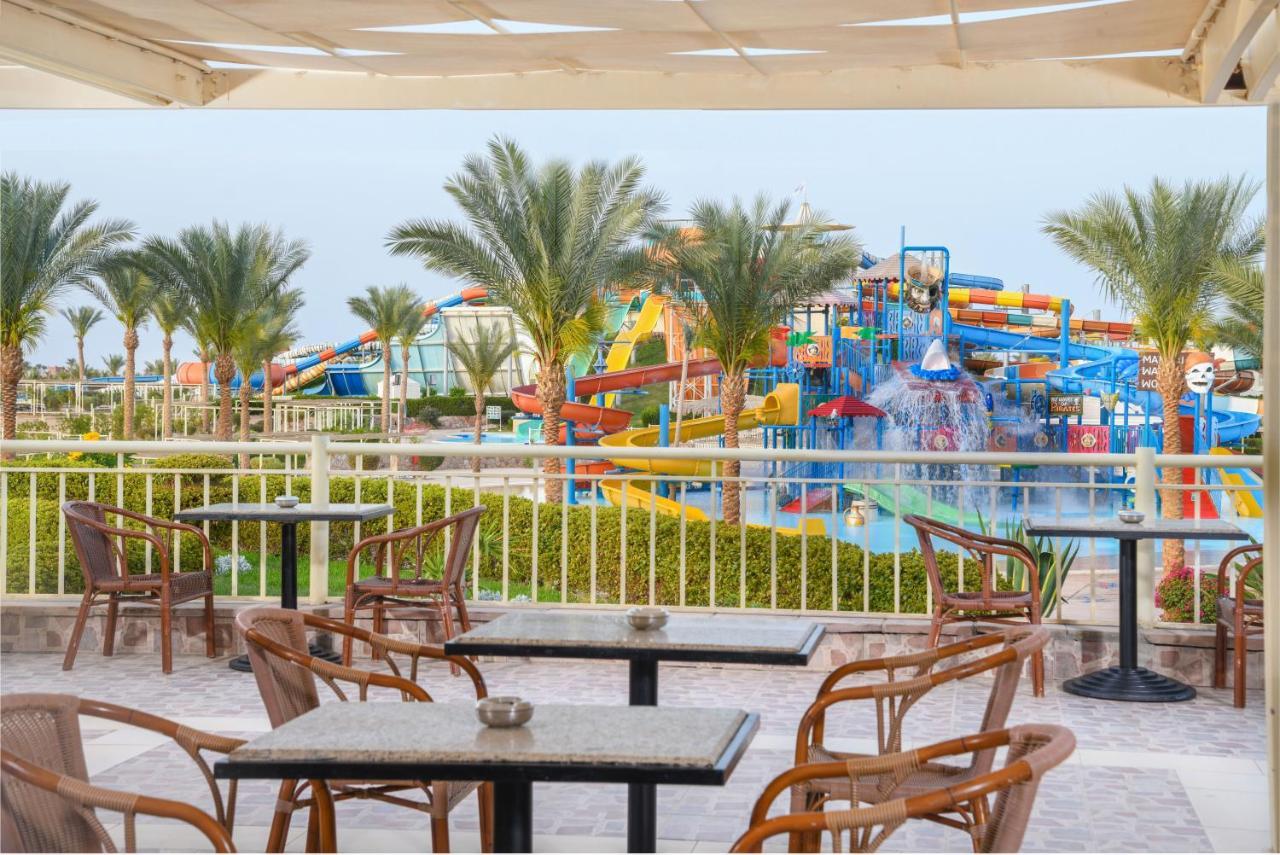 Jaz Aquaviva Resort